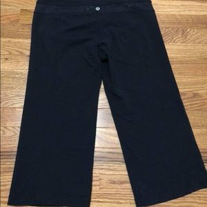 Lululemon capris size 8